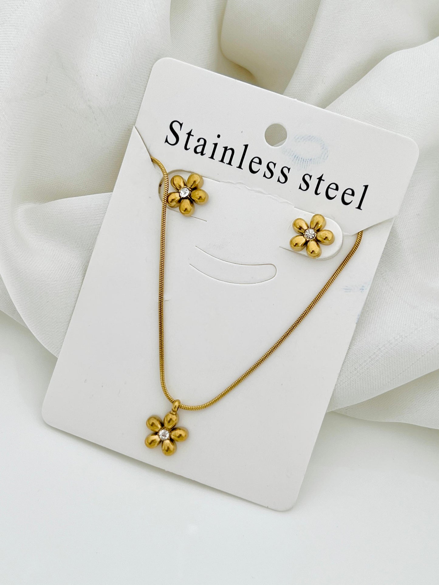 Premium Quality Sainless Steel Locket Sets