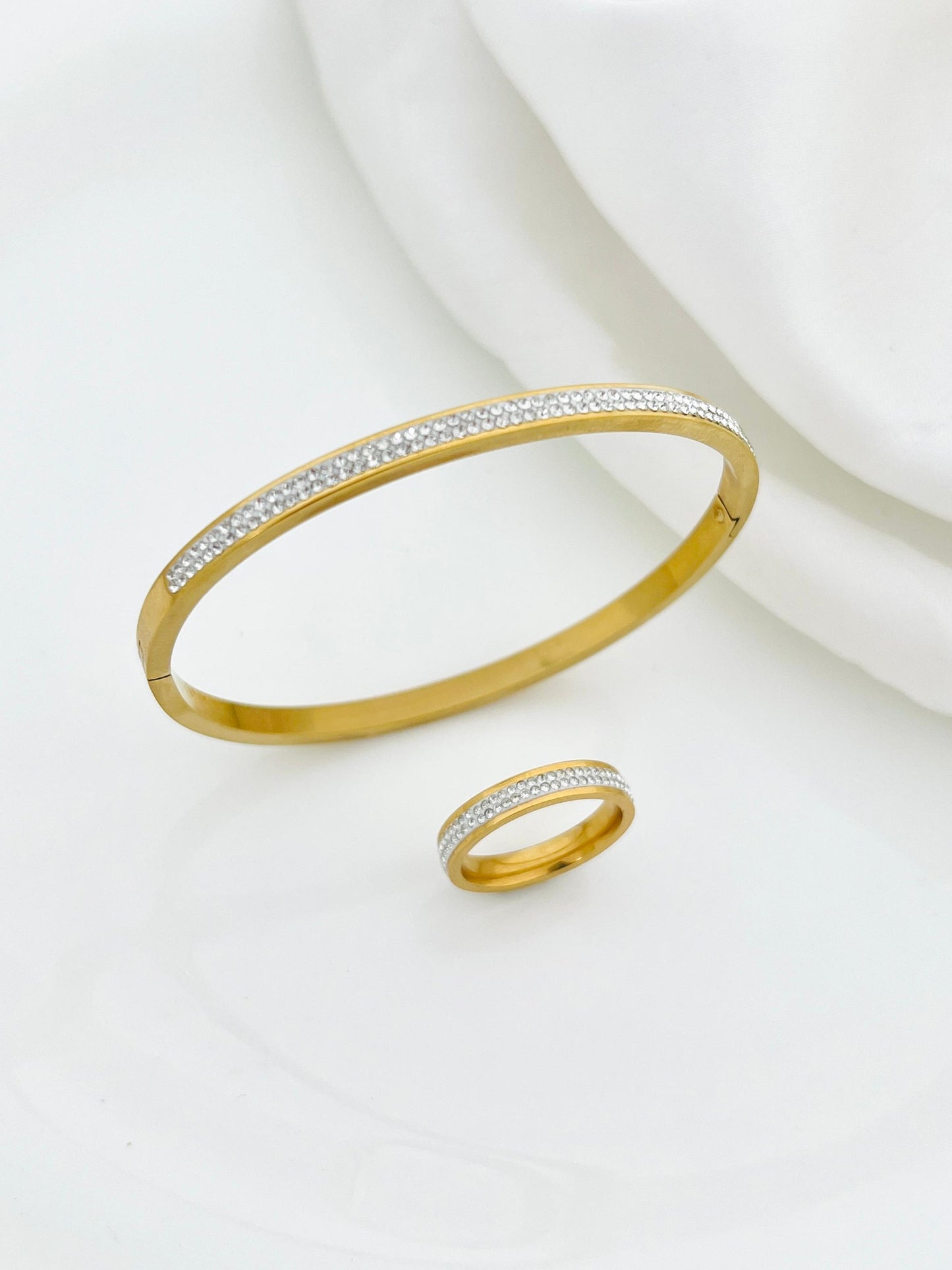 Stainless Steel Top Trending Handcuff With Ring