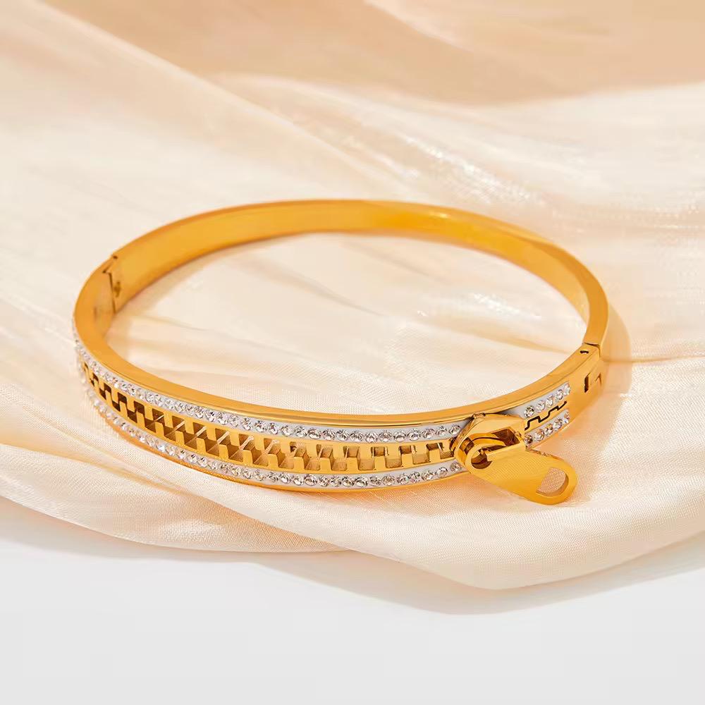Premium Quality Stainless Steel Top Trending Handcuff