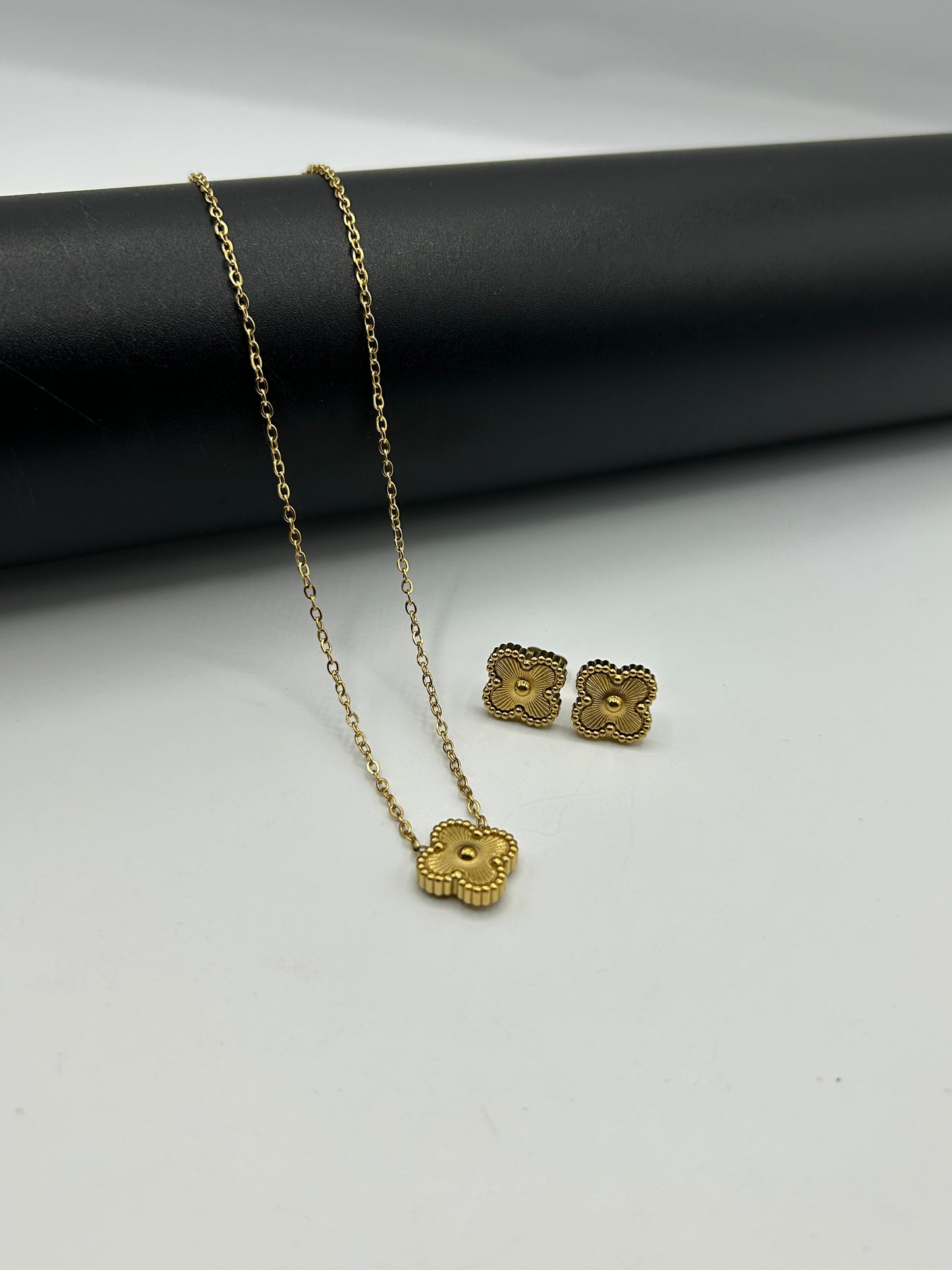 Premium Quality Sainless Steel Locket Sets