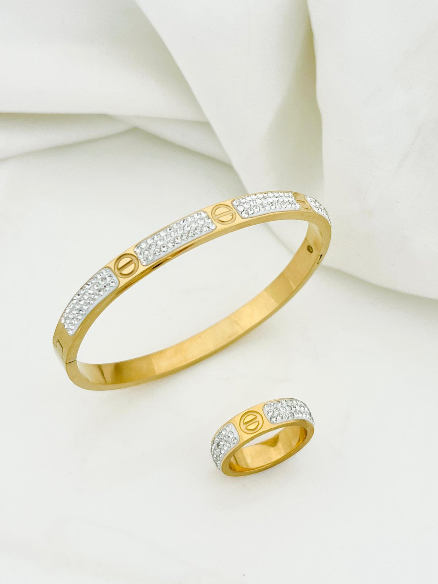 Stainless Steel Top Trending Handcuff With Ring
