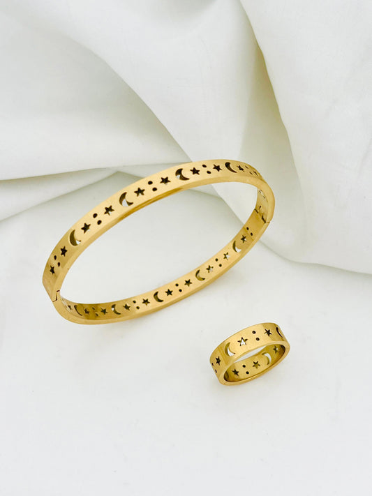 Stainless Steel Top Trending Handcuff With Ring