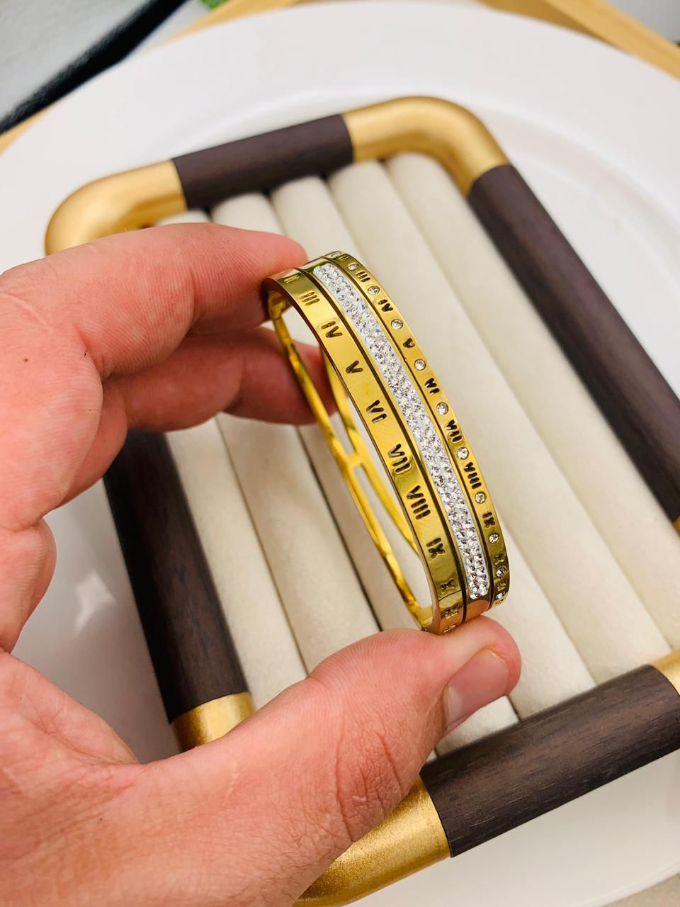 Premium Quality Stainless Steel Top Trending Handcuff