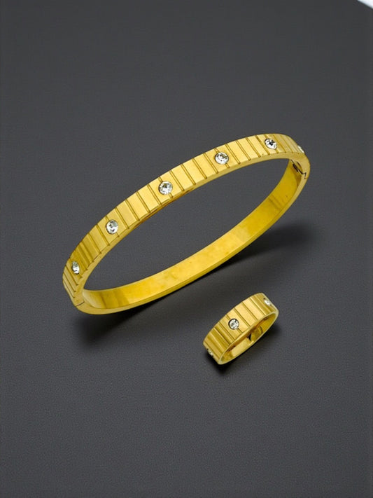 Stainless Steel Top Trending Handcuff With Ring