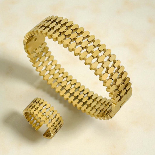 Stainless Steel Top Trending Handcuff With Ring