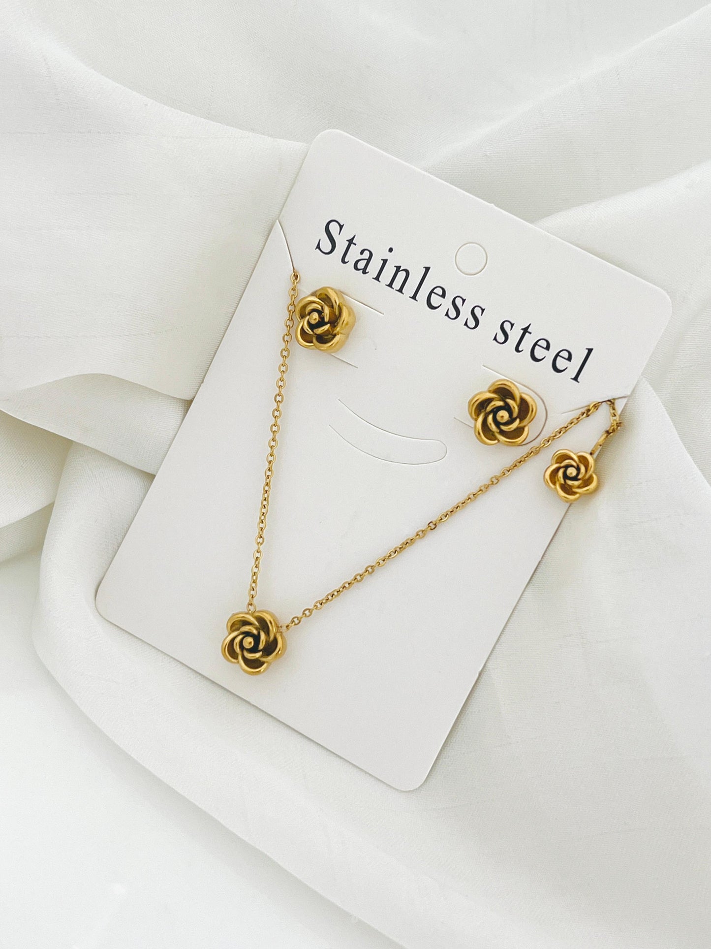 Premium Quality Sainless Steel Locket Sets