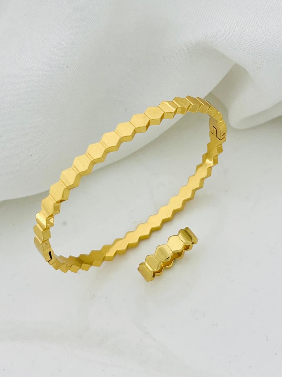 Stainless Steel Top Trending Handcuff With Ring