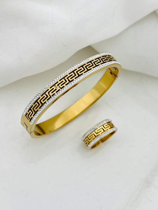 Stainless Steel Top Trending Handcuff With Ring