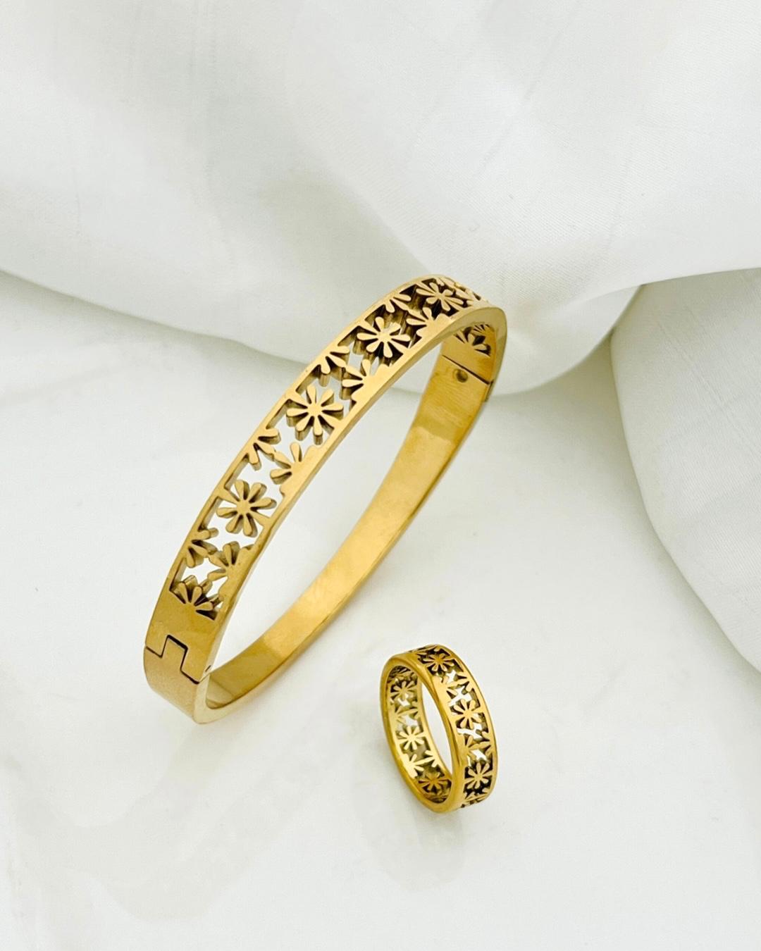 Stainless Steel Top Trending Handcuff With Ring