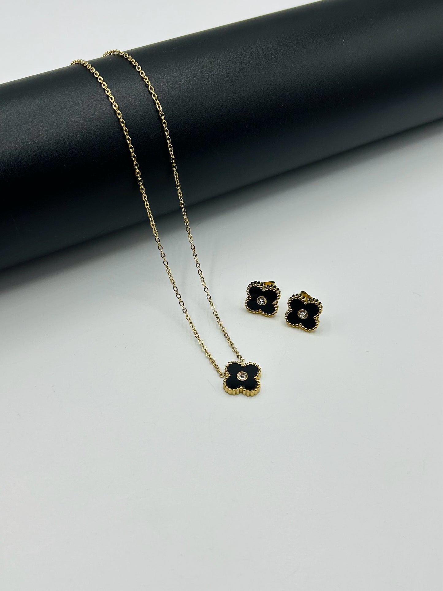 Premium Quality Sainless Steel Locket Sets