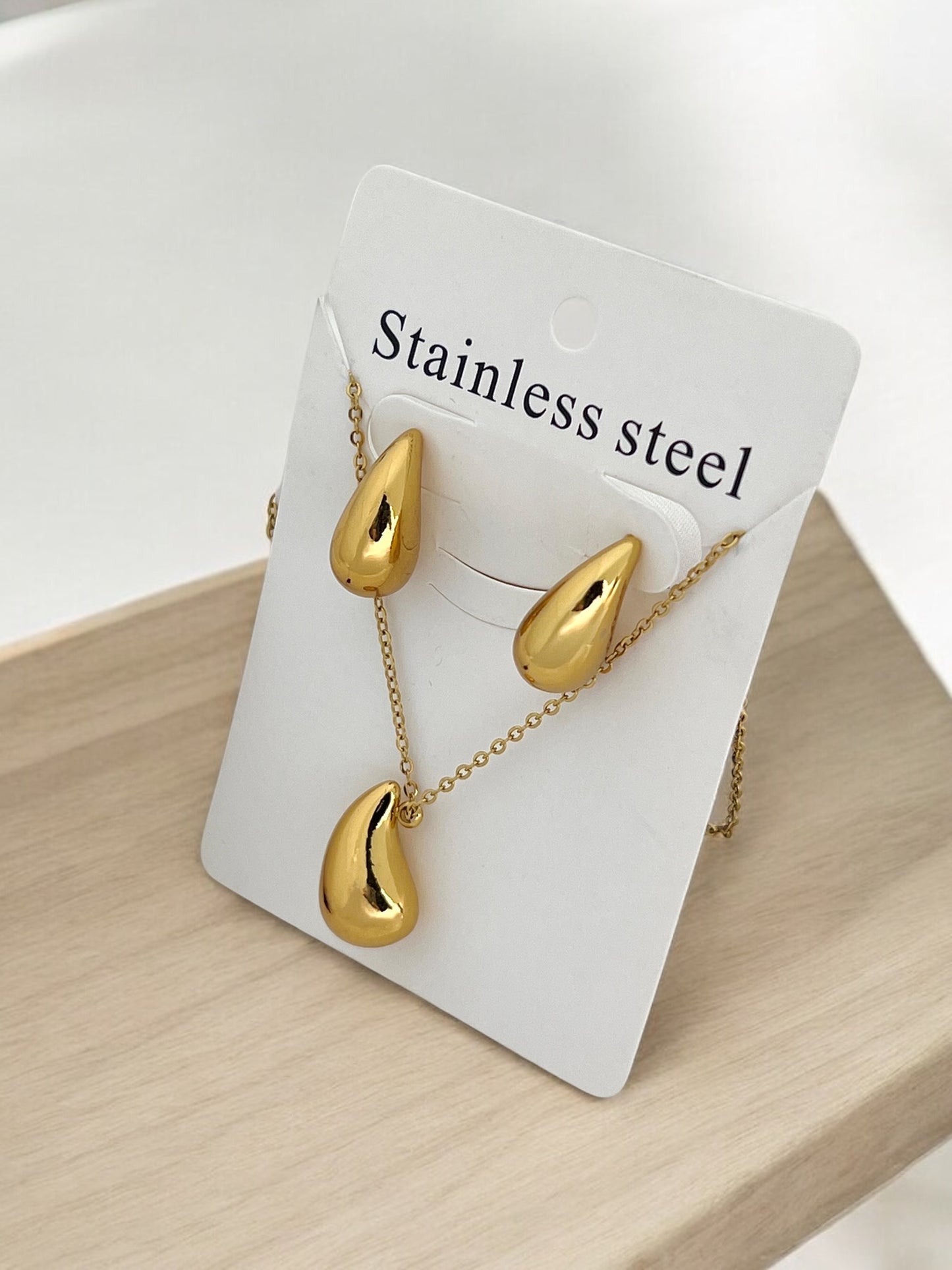 Premium Quality Sainless Steel Locket Sets
